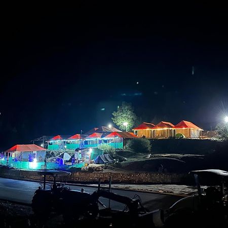 Buddy Hikers Stay Badrinath Luaran gambar