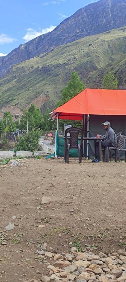 Buddy Hikers Stay Badrinath Luaran gambar